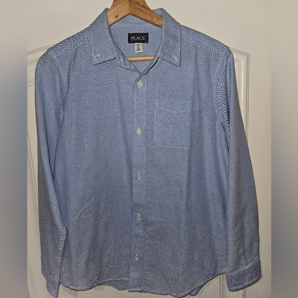 The Children's Place Oxford Blue Button Up Long Sleeve Shirt. Classic Style 14H